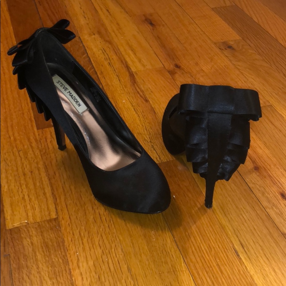 Steve Madden Black Satin Caprye Formal Shoe